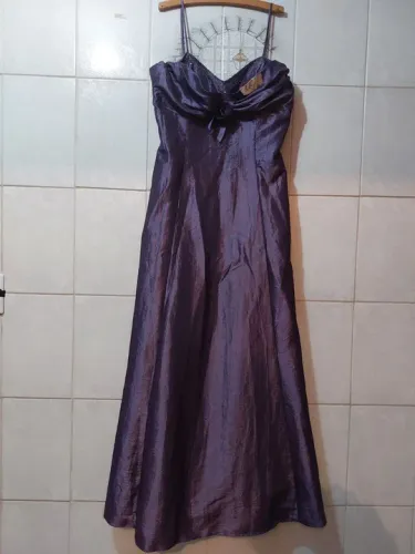 Vestido Longo Roxo - Luxo e Elegância!