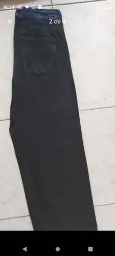 Vendo calça jeans panta curta da marca Pitbull nú 38