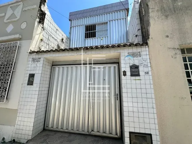 Ótima casa no Farol com 165m² e 02 suítes com varanda e 01 com closet