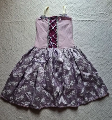 Vestido Infantil Princesa lilás com Flores