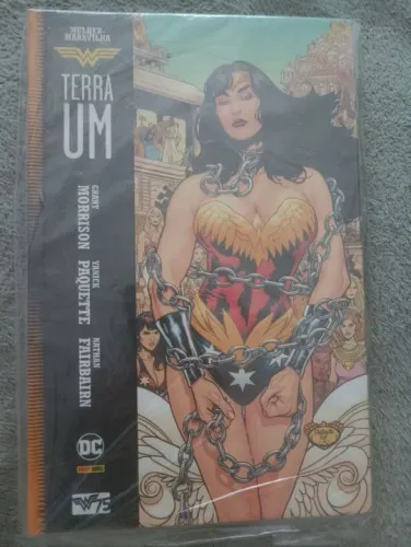 MULHER-MARAVILHA TERRA UM (12/2016) PANINI