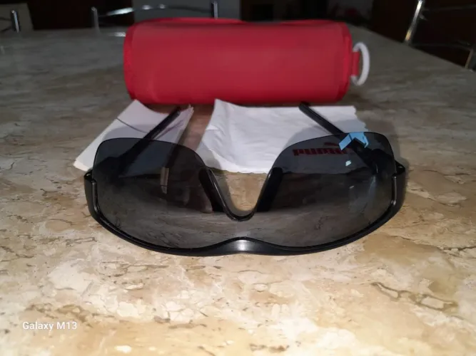 Óculos Puma