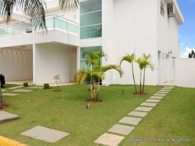 Casa à venda, 204 m² por R$ 1.600.000,00 - Granja Viana - Carapicuíba/SP