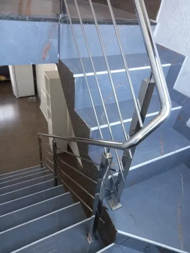 Corrimão e guarda corpo em aço inox 