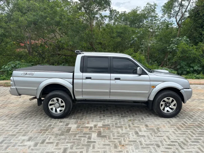 Mitsubishi L200 Sport HPE 2.5 4X4 CD DTI Dies. Aut. 2006