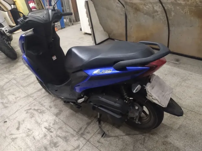 Yamaha fluo 2024 125abs