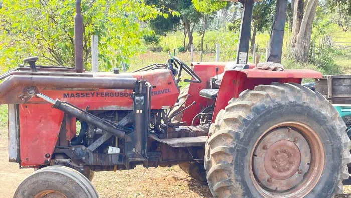 MF 275 com 3 alavancas 