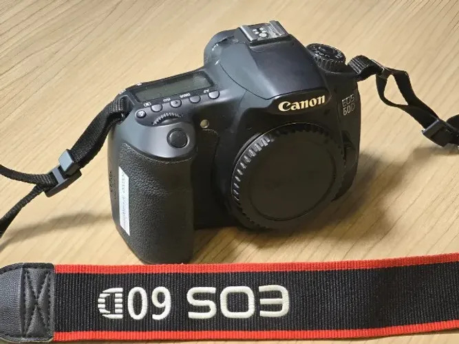 Canon Eos 60d + Lente 5o Mm + Lente Efs 18-55 Mm + 1 Bateria