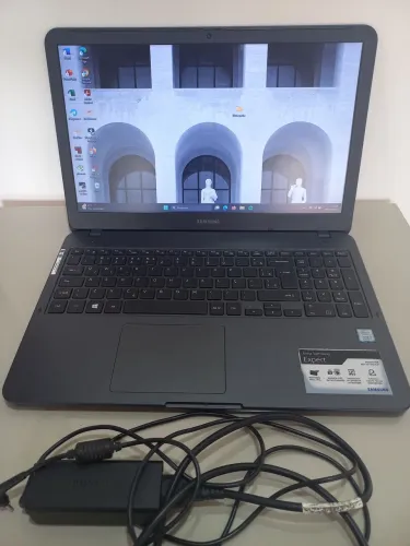 Vendo notebook i5 Samsung!