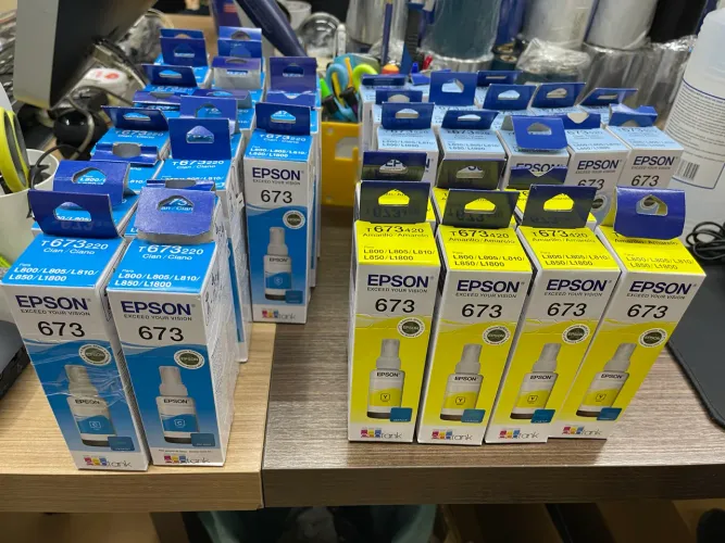 Lote cartucho Epson 673 Cyan light Cyan amarelo  