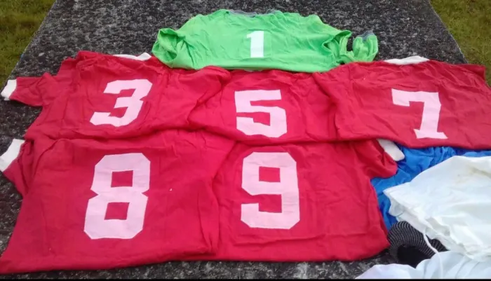 Jogo de Camisa infantil Antigo FAVOR LER ATENTAMENTE A DESCRIÇÃO!