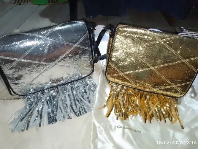 Vendo 2 bolsas Carmen Steffens novas