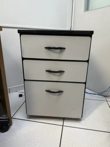 ARMÁRINHO PRA ESCRITÓRIO