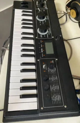 Korg MicroKorg XL Plus - Sintetizador/Vocoder