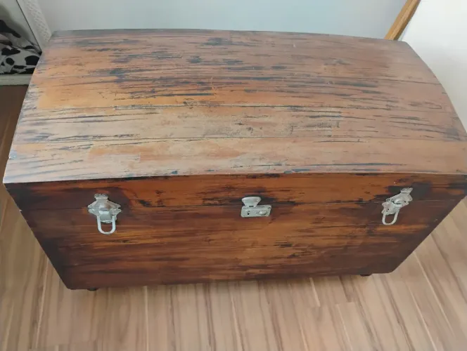 Baú centenário restaurado 