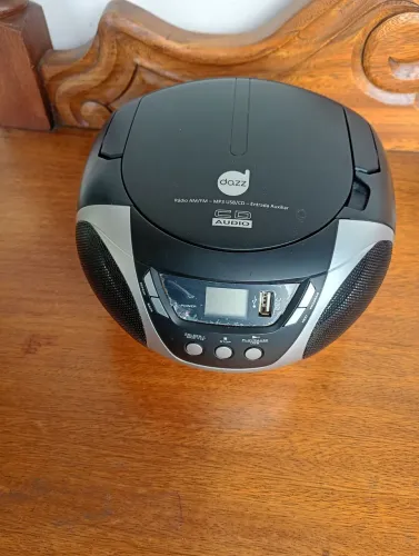 Rádio Dazz AM FM MP3 USB e cd 
