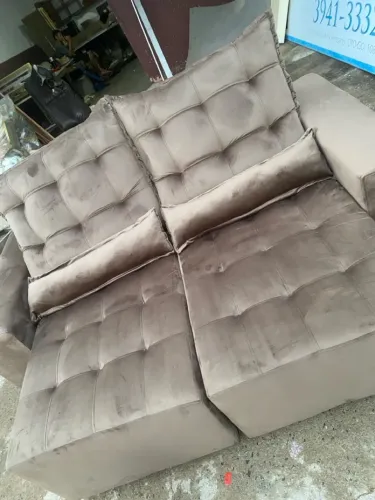 Sofá retrátil e reclinável 