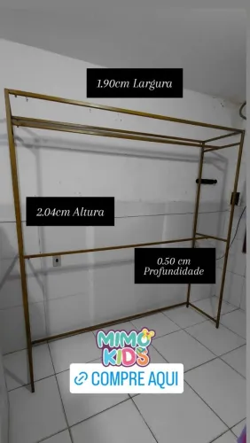 Arara para loja de roupas