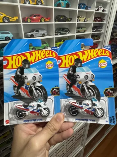 Hot Wheels Honda VFR750R (RC30) - Colecionador