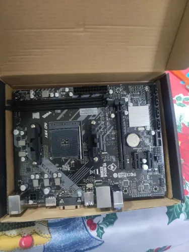 Placa mãe B450M-DA GAMING MOTHERBOARD