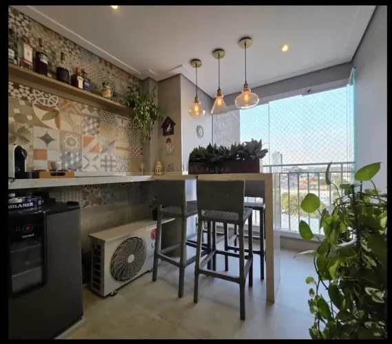 Apartamento para venda tem 72 metros quadrados com 3 quartos