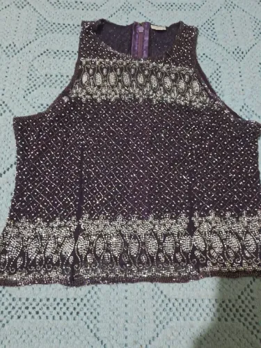 Blusa de Paetê Bordada e Saia Plissada cor Prata - Tamanho M
