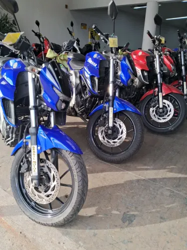 Fazer250 2021 e 2023 Pra escolher 