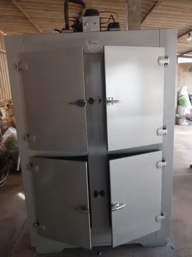 Geladeira comercial 4 portas 220V 