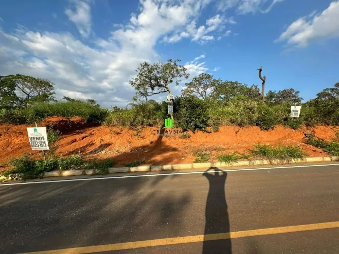 Lote em Pomar Da Lagoa.