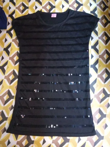 Vestido Infantil Estampada com Paetês