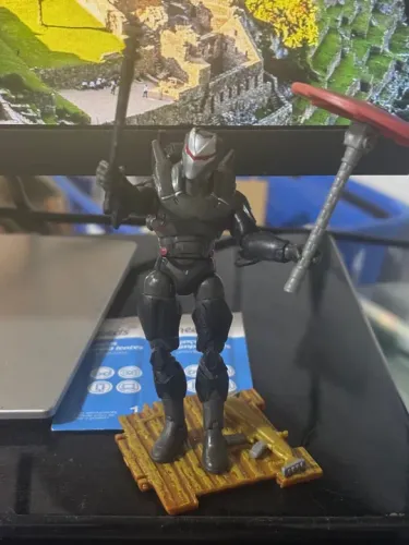 2 Bonecos originais Fortnite