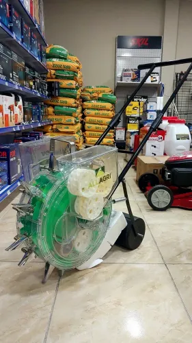 Plantadeira e Adubadeira de empurrar AG60 Allagri (Nova)