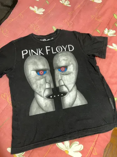 2 Camisetas Cavalera Pink Floyd Feminina