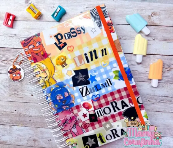 Caderno universitário Mundo Torajo 10 matérias