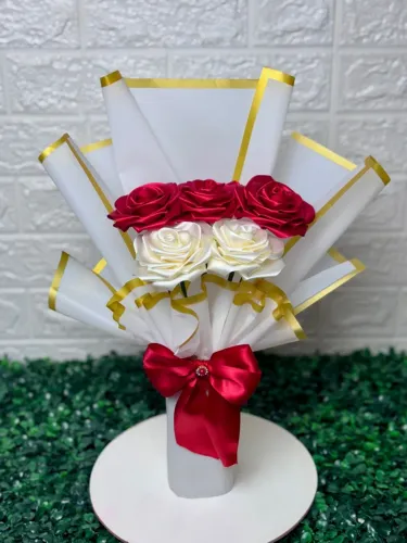 Buquê de rosas eternas