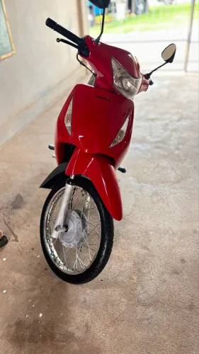 Vendo Honda Biz 125ES ano 2010 Quilometragem 43328 Documentos em dia, apenas transferir