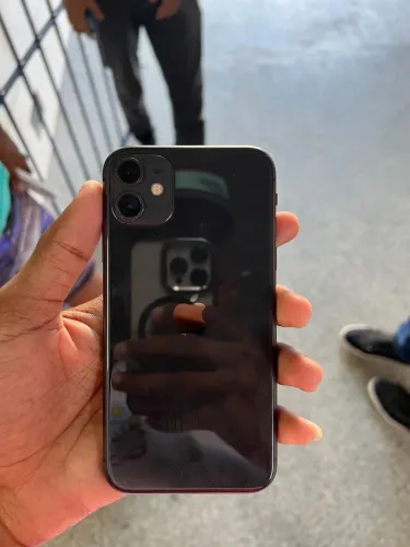 iPhone 11
