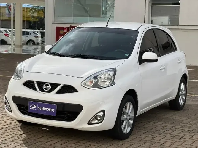 Nissan March SV 1.6 16V Flexstart 5P Mec. 2017