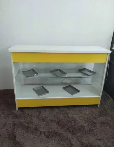 Vitrine de Loja no Mdf  Nova