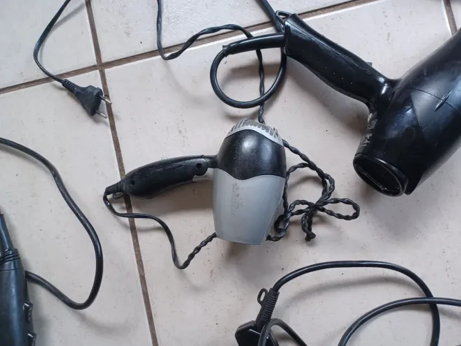 Secadores de cabelo todos por.99,00