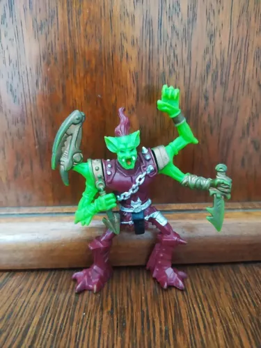 Boneco Chap Mei Demônio Verde
