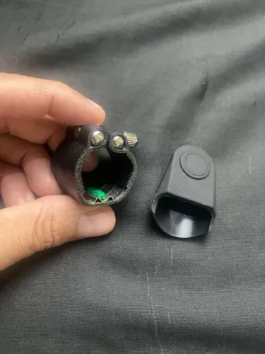 Abraçadeira de couro