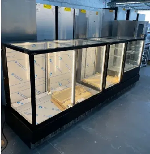 Vitrine refrigerada, aquecida, neutra linha goumert gelopar (alef)