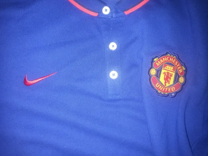 Camisa Manchester United tamanho G usada