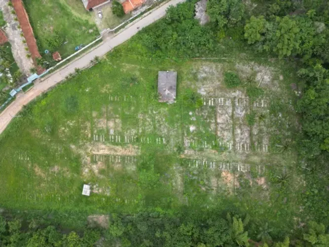 Vende-se um terreno com 18 mil m2 no Rio Preto da Eva