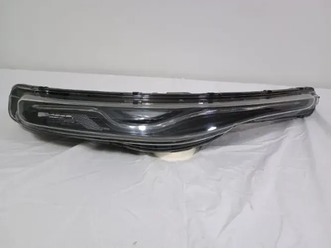 Farol lanterna lateral Fiat Toro c/ led lado esquerdo 2018/2022