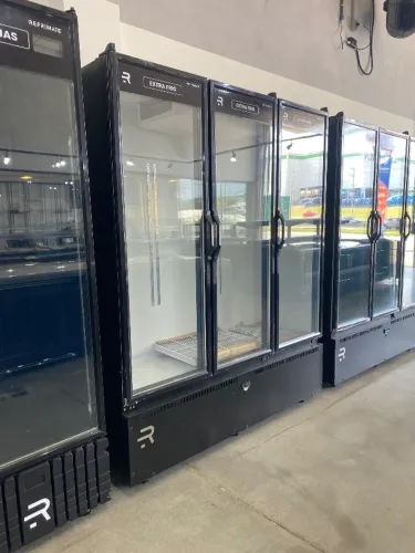 3 portas - expositor - cervejeira/carnes