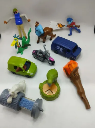 Bonecos miniaturas Dois irmãos Mc Dinalds(usado)