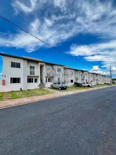 Casa-Apartamento no 2º pavimento do Condomínio Diu Colares no Primavera