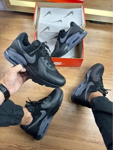 Tênis Nike Air Max 90 - Preto